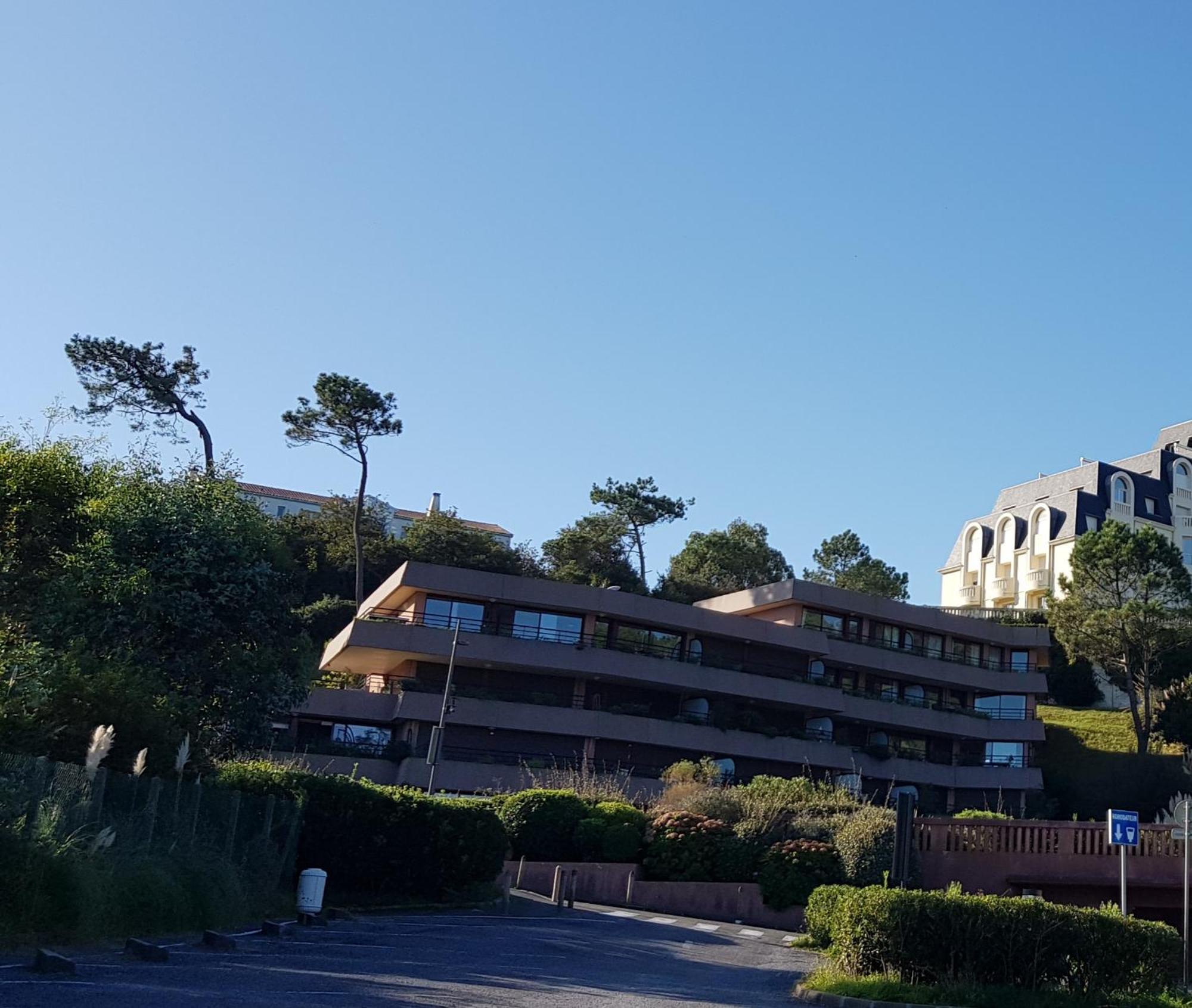 Studio Dans Residence De Standing Avec Parking Et Sa Terrasse Vue Mer Бидар Екстериор снимка